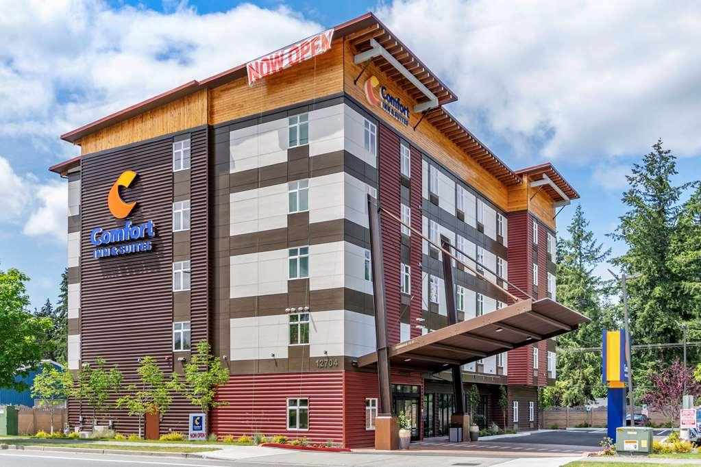 Comfort Inn & Suites Lakewood By Jblm Экстерьер фото